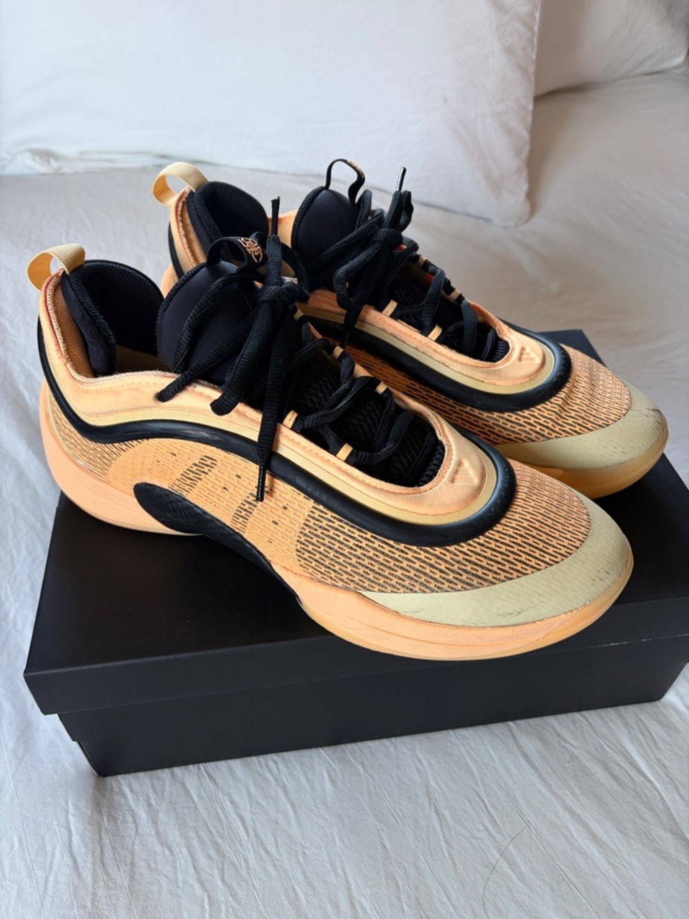 Men's Adidas D.O.N. Issue 6 Donovan Mitchell Basketball Shoes / Ginger Tea